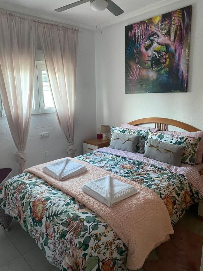Apartamento Pod Papugami Torrevieja Exterior foto